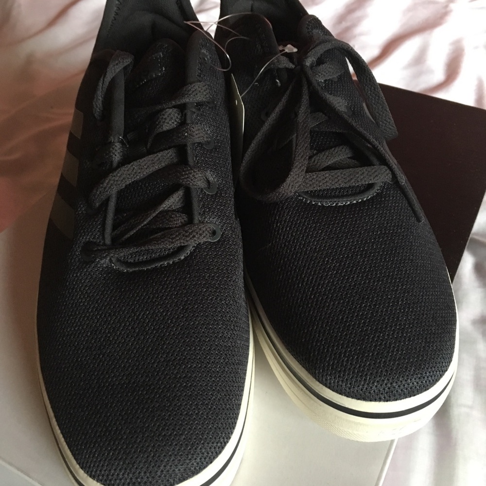 Shoes - Picture 2 of 4